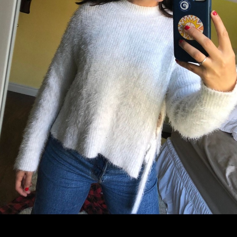 Sweater - Picture 2 of 4